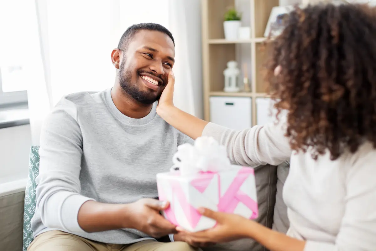 What to Consider When Buying a Gift for a Single Mom